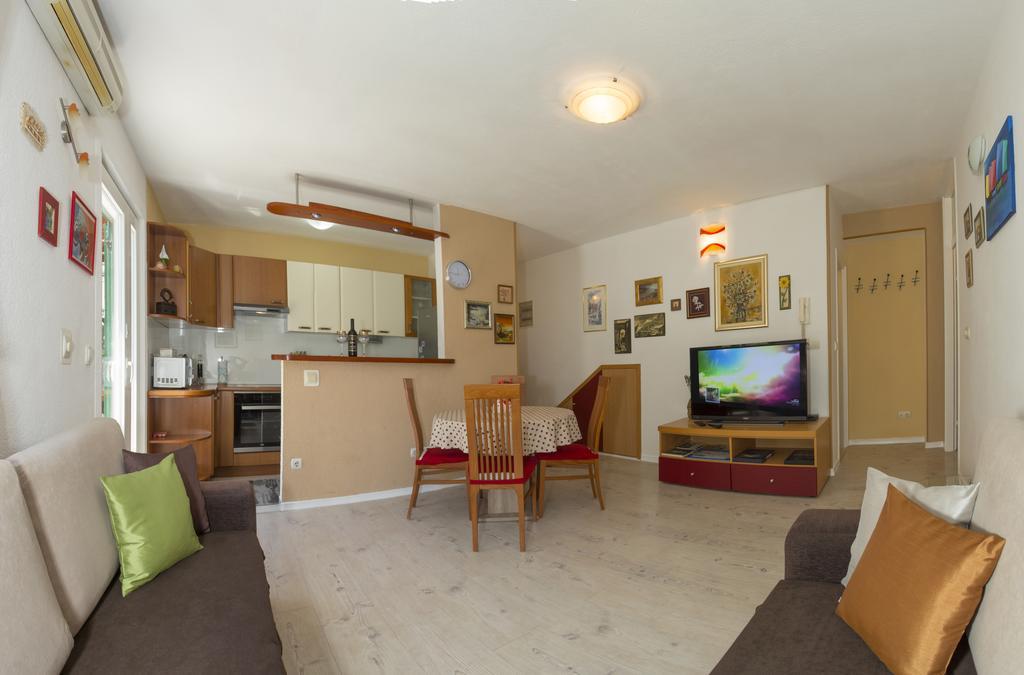 City Center Apartment Kadena スプリト エクステリア 写真