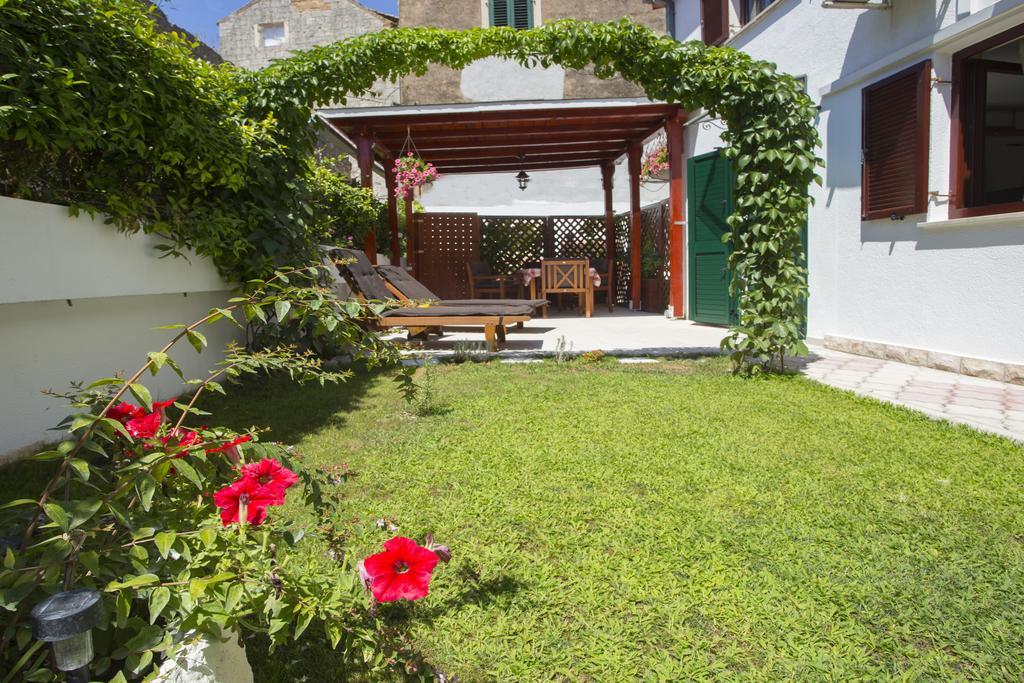 City Center Apartment Kadena スプリト エクステリア 写真