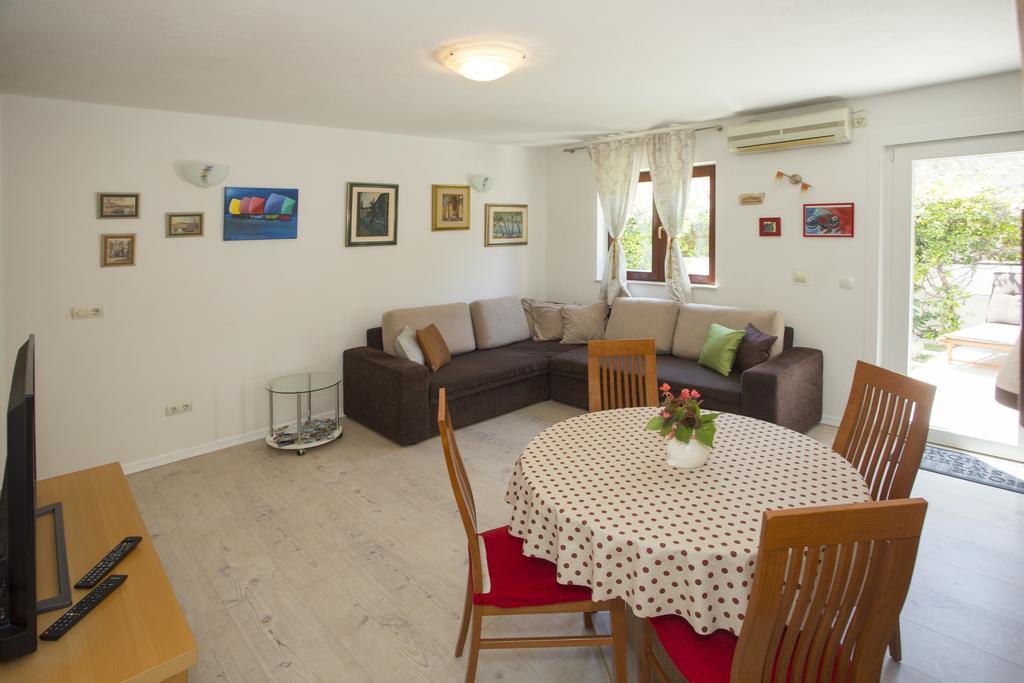 City Center Apartment Kadena スプリト エクステリア 写真